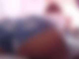 Live cam show with karlapum - Middle Aged on Milfs Live