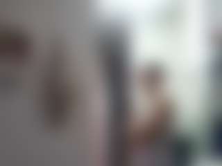 Live cam show with karlapum - Petite Toys on LiveSexCams6