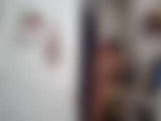 Live cam show with karlapum - Shaved Pussy Curvy on Latina Girls