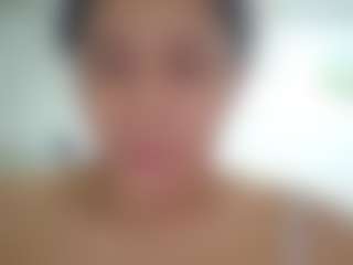 Live cam show with karlapum - Lovense Petite on milfzrlive.com