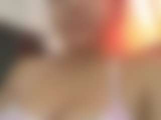 Live cam show with karlapum - Lovense MILF on PervPlay.com