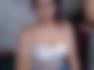 Live cam show with karlapum - Brown Eyes on luckytryst.com