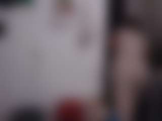 Live cam show with karlapum - Shaved Pussy Curvy on Fling VIP Chat