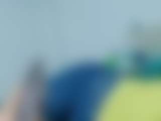 Live cam show with karlapum - Bikini on TottyGirls