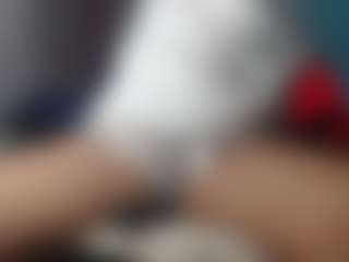 Live cam show with karlapum - Strip Lovense on TeamSkeetLive