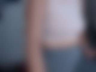 Live cam show with karlapum - Big Ass MILF on xplaylive.com