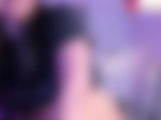 Live cam show with Amberr-Gold - Facial Piercings on slutload