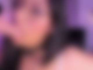 Live cam show with Amberr-Gold - Facial on madthumbs