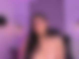 Live cam show with Amberr-Gold - Submissive on Camsoda