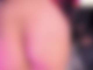 Live cam show with Amberr-Gold - Submissive on Camsoda