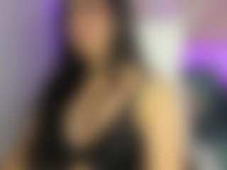 Live cam show with Amberr-Gold - Submissive on sexytreat.net