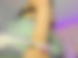 Amberr-Gold's Live Sex Cam Show