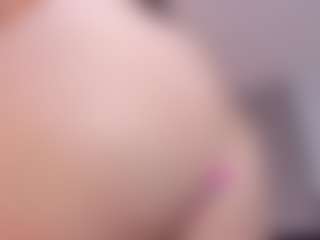 Amberr-Gold's Live Sex Cam Show