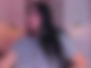 Live cam show with Amberr-Gold - Erotic Dance on SquirtSoMuch