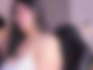Live cam show with Amberr-Gold - Control on Mixed Magazine Live