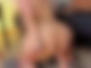 Amberr-Gold's Live Sex Cam Show
