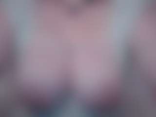 Ivy Swings's Live Sex Cam Show