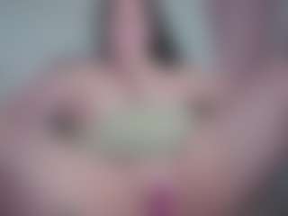 Live cam show with Ivy Swings - Handjob on Camsoda