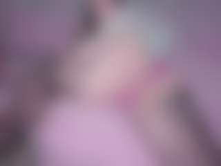 Live cam show with Ivy Swings - New Granny on Camsoda