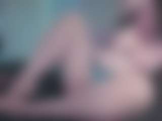 Live cam show with Ivy Swings - Spy MILF on friskycurves.com
