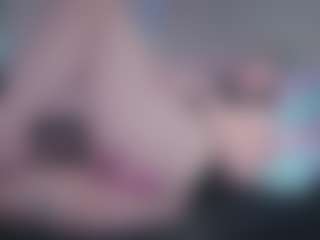 Live cam show with Ivy Swings - Lovense MILF on camwithhim.com