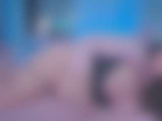 Live cam show with Ivy Swings - Amateur Toys on AdultVida.com