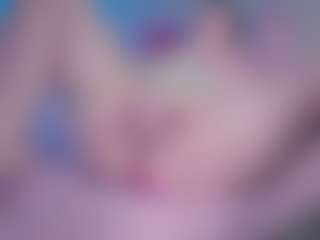 Live cam show with Ivy Swings - Flirt MILF on TeamSkeetLive