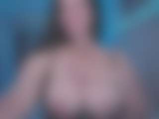 Live cam show with Ivy Swings - Handjob on Camsoda