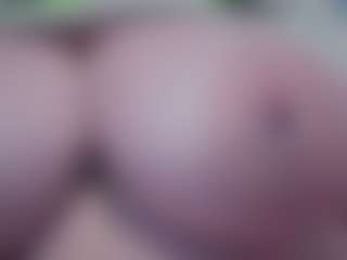 Ivy Swings's Live Sex Cam Show