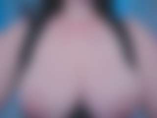 Live cam show with Ivy Swings - Anal MILF on StripNow
