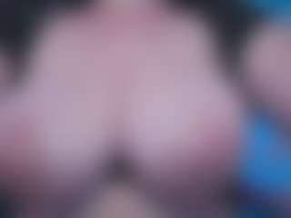 Live cam show with Ivy Swings - Lush on 1on1-livenow