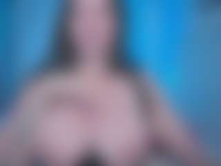 Live cam show with Ivy Swings - Middle Aged on Camsoda