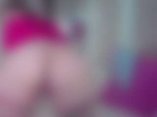 Live cam show with Ivy Swings - Blondie on Camsoda