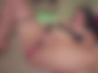 Live cam show with Ivy Swings - Fingers on Cam Slut