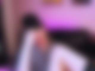 Live cam show with LilyThompsonX - Cute on studioflirtlive.com