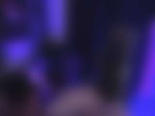 LilyThompsonX's Live Sex Cam Show