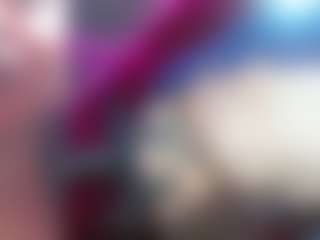 Live cam show with sammy-evaans - Oil on AdultVida.com