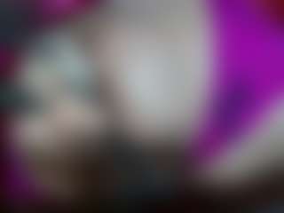 sammy-evaans MILF webcam performer live streaming