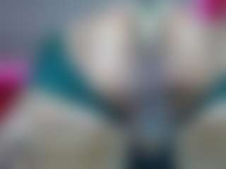 sammy-evaans MILF webcam performer live streaming