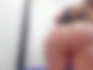 Live cam show with bonny26 - Handjob on Soda Cam