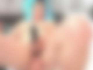 charlotte MILF webcam performer live streaming
