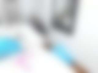 charlotte MILF webcam performer live streaming
