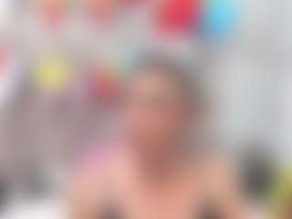 charlotte MILF webcam performer live streaming