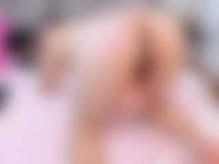 Live cam show with charlotte - Colombia on CamwithHer