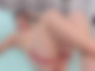charlotte MILF webcam performer live streaming