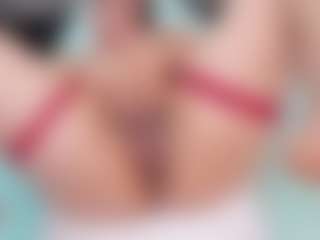 charlotte MILF webcam performer live streaming