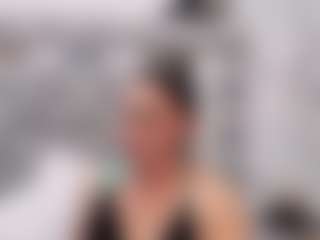 charlotte MILF webcam performer live streaming