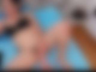 Live cam show with charlotte - Hairy Pussy MILF on Gym Cam Girls