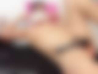 Spettacolo in cam dal vivo con charlotte - Bikini su Camsoda