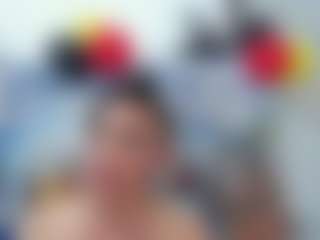 Live cam show with charlotte - Middle Aged on Livezox